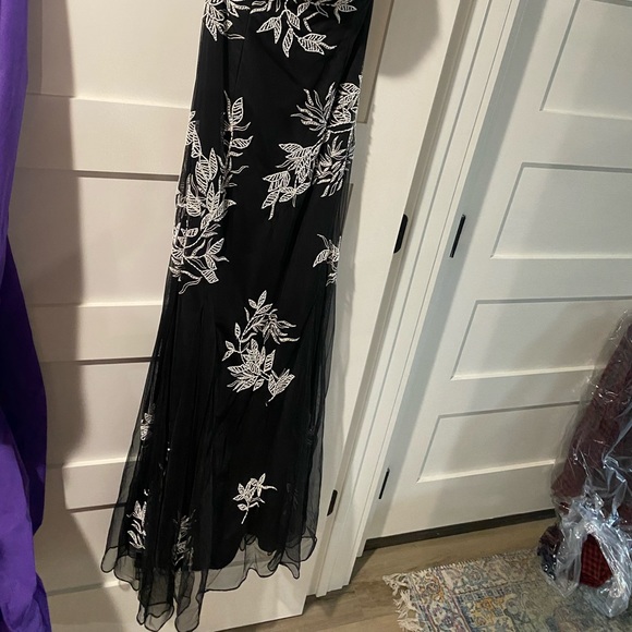 Cache Black strapless formal with white beading. Size 4. - Picture 5 of 6